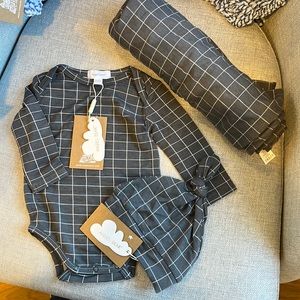 Angel Dear Grey Grid Onesie Hat Blanket